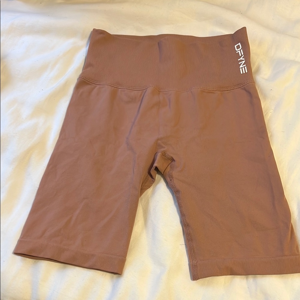 Dfyne Dynamic Shorts